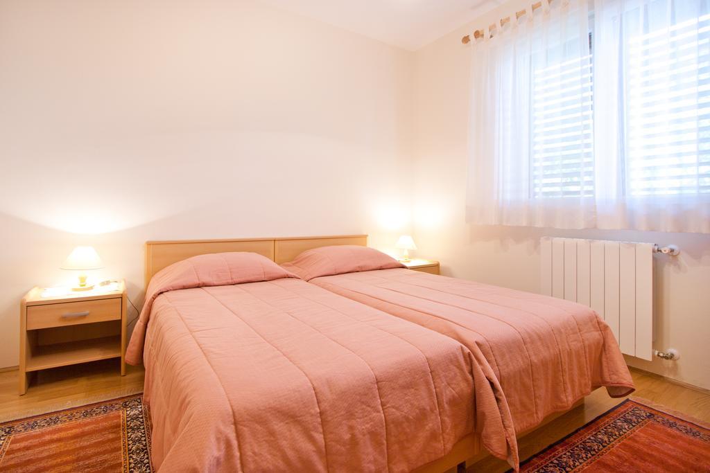 Apartments Silvia 포레치 외부 사진